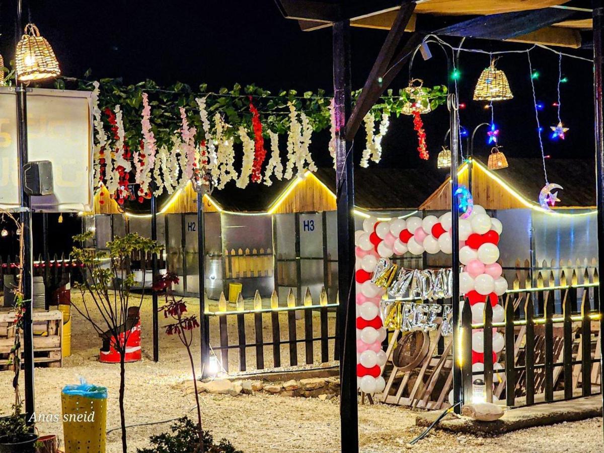 Wadi Al-Wala View Camp Hotel Madaba Bagian luar foto