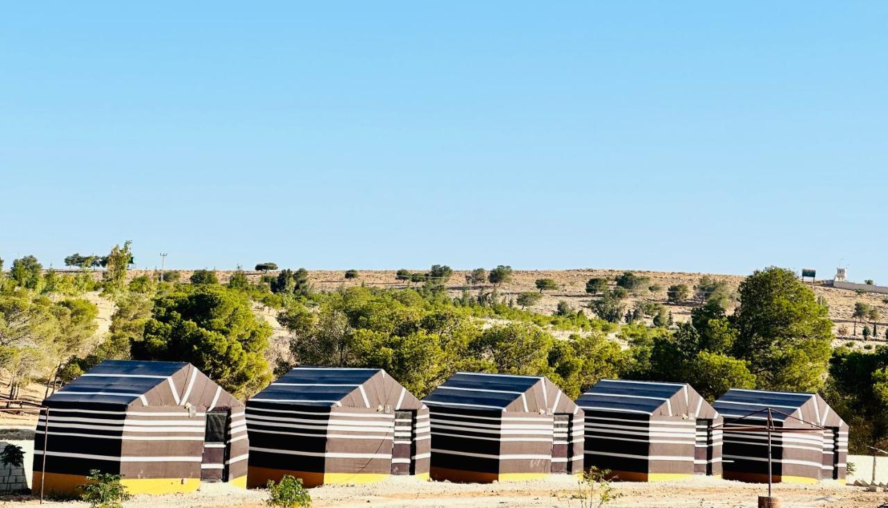 Wadi Al-Wala View Camp Hotel Madaba Bagian luar foto