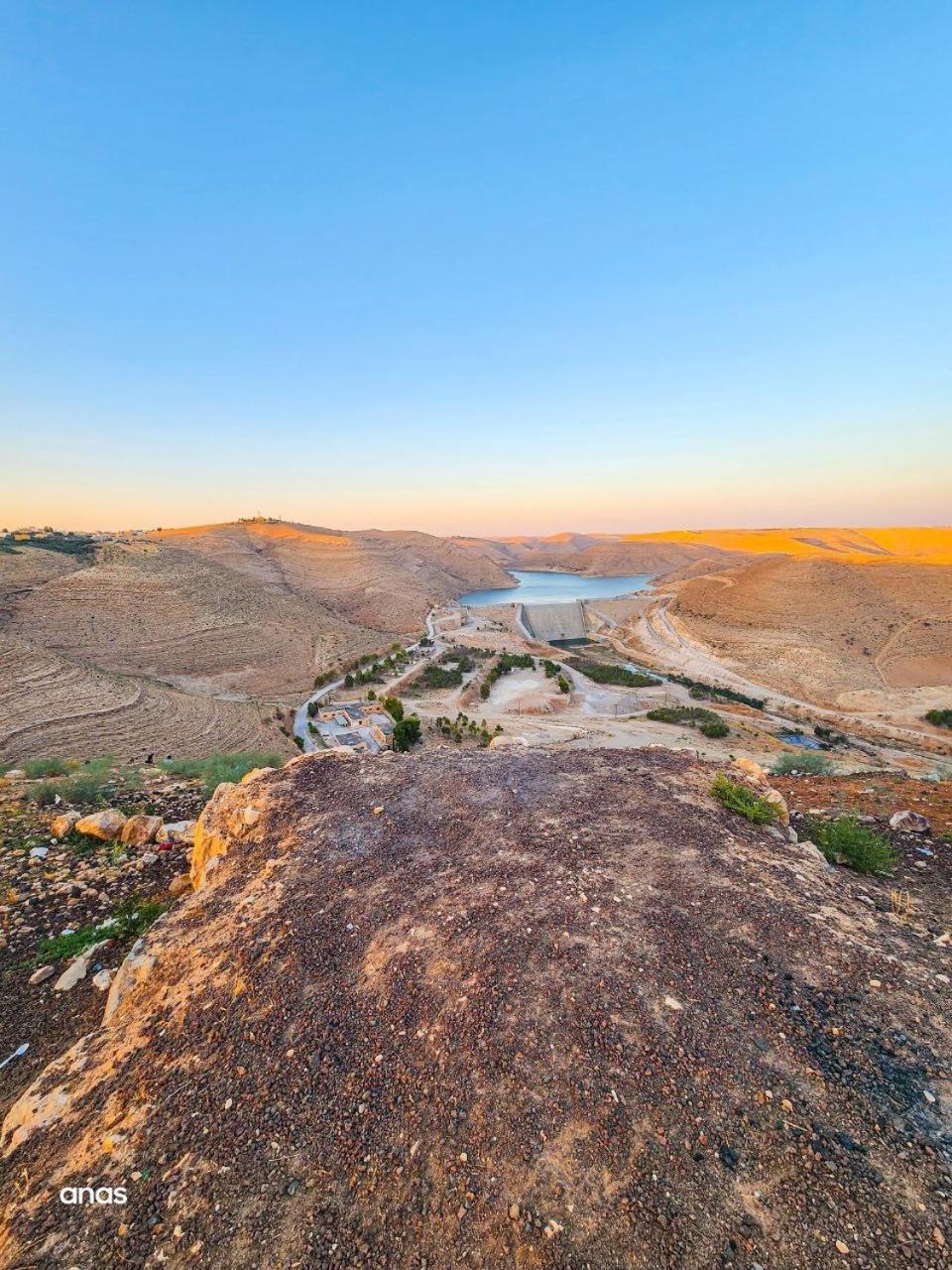 Wadi Al-Wala View Camp Hotel Madaba Bagian luar foto